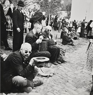 SET OF 29 PHOTOGRAPHS