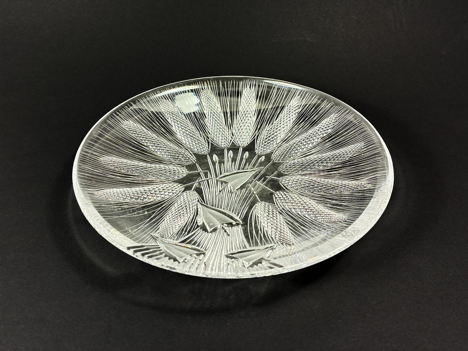 Švarc Josef - Skleněná miska s klasy, průměr 22 cm