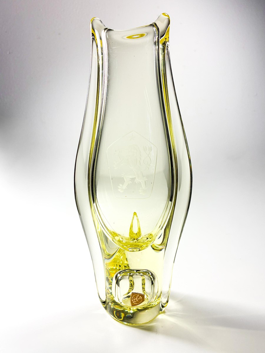 Klinger Miloslav - Hutní váza s českým lvem vězdoua h, 27 cm