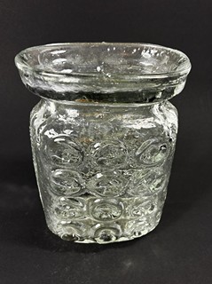 Pánek Pavel - Lisovaná váza s důlkovým dekorem, 17 cm