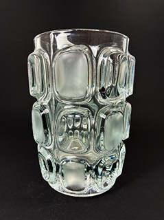 Vízner František - Matná a lesklá váza,s ovály 17,5 cm