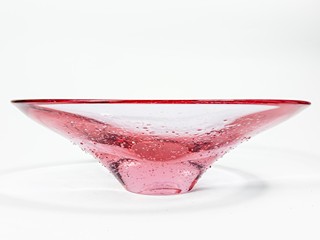 Klinger Miloslav - Skleněná miska - rosalínová s drobením,  průměr 22,5 cm