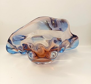 Zemek Karel - Popelník z hutního skla, šířka 21 cm