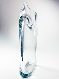 Klinger Miloslav - Hutní váza s rytinou květiny, 30 cm