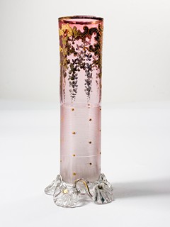 Růžová zdobená vázička, 16 cm