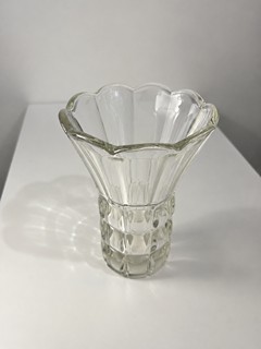Váza, výška 22 cm