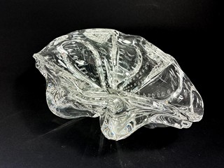 Gabrhel Jan - Masivní popelník z čirého skla. průměr 25 cm