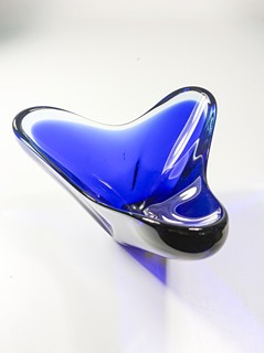 Beránek Emanuel - Modrá miska, výška 11 cm