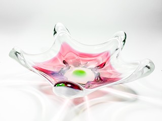 Hospodka Josef - Hutní sklo - květ, průměr 32 cm
