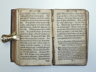 Evangelia a Epištoly Na Neděle a Svátky - 1724