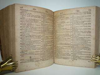 DICTIONARIUM Von dreyen Sprachen - Slovník německo-latinsko-český - Kašpar Zachariáš Vusín (Caspar Wussin) - 1700 - 1706
