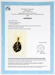 Zlatý přívěsek s vltavínem