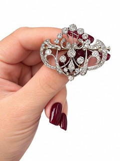 Luxusní diamantová Old Europe brož 2,98 ct - certifikováno