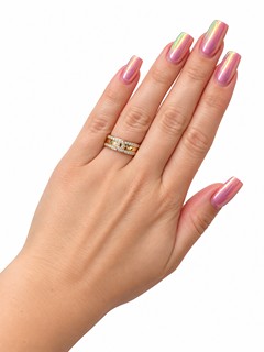 Zlatý prsten s přírodními diamanty