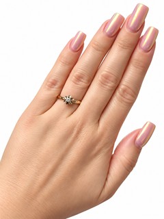 Zlatý prsten s přírodním diamantem