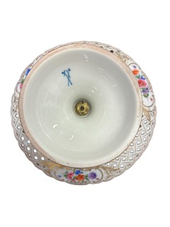 Míšeň - Dekorativní nástolec na ovoce z míšeňského porcelánu