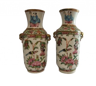 Pár čínských porcelánových váz - Famille Rose