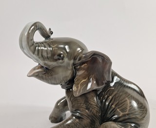 Rosenthal - Sedící slon