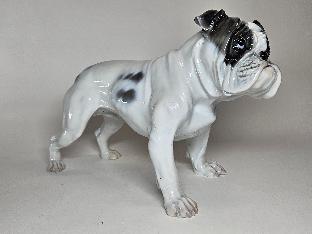 Velmi kvalitní německý porcelánový buldog Rosenthal ve stylu Art Deco