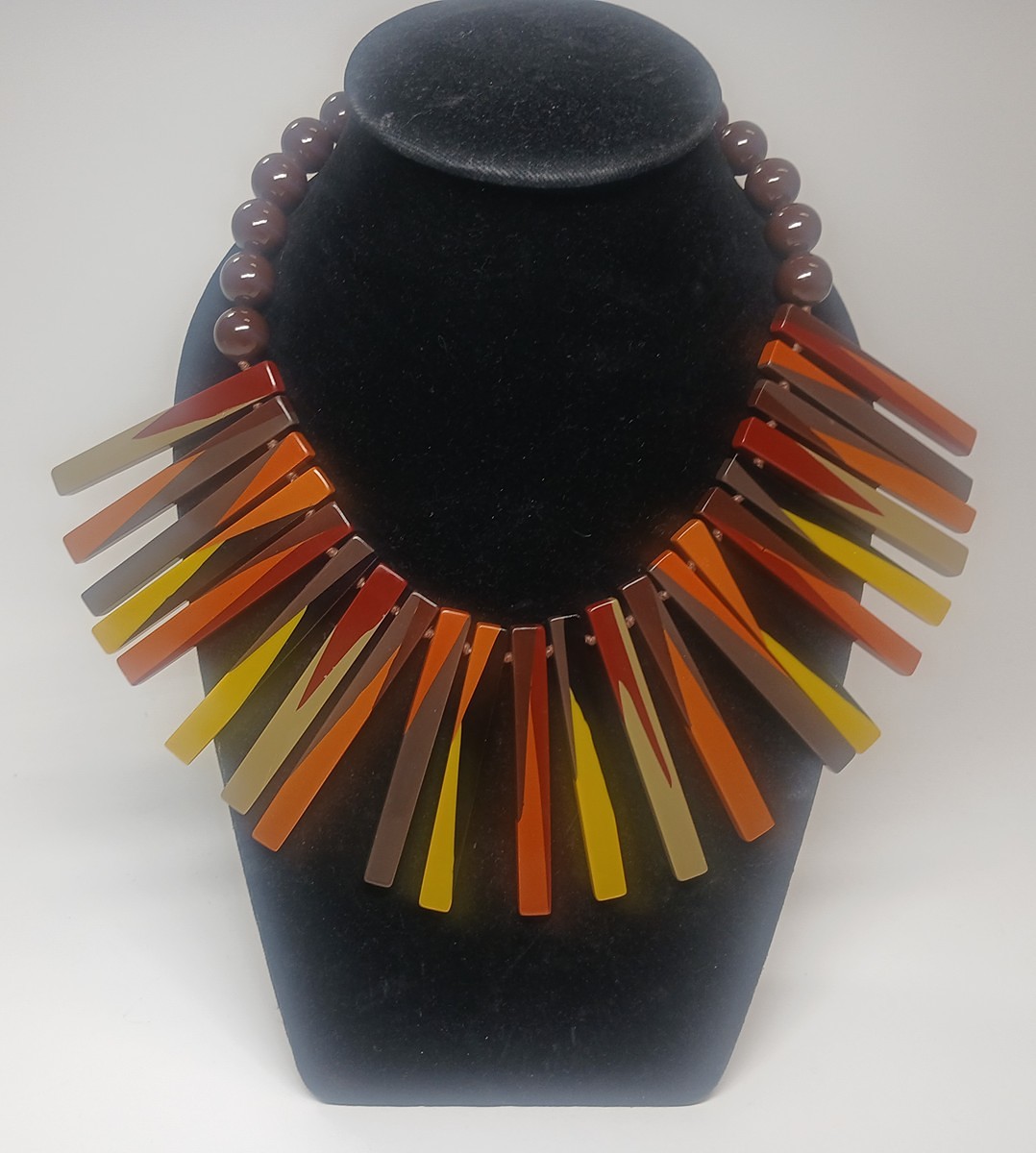 Art deco dramatický náhrdelník Spike, Francie
