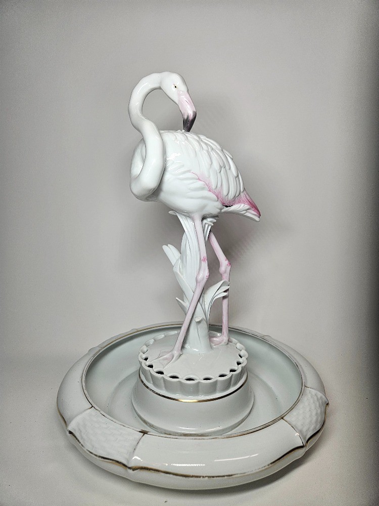 Rosenthal - Art deco socha plameňáka s miskou na aranžování kytek, Německo, 30. léta 20. st.