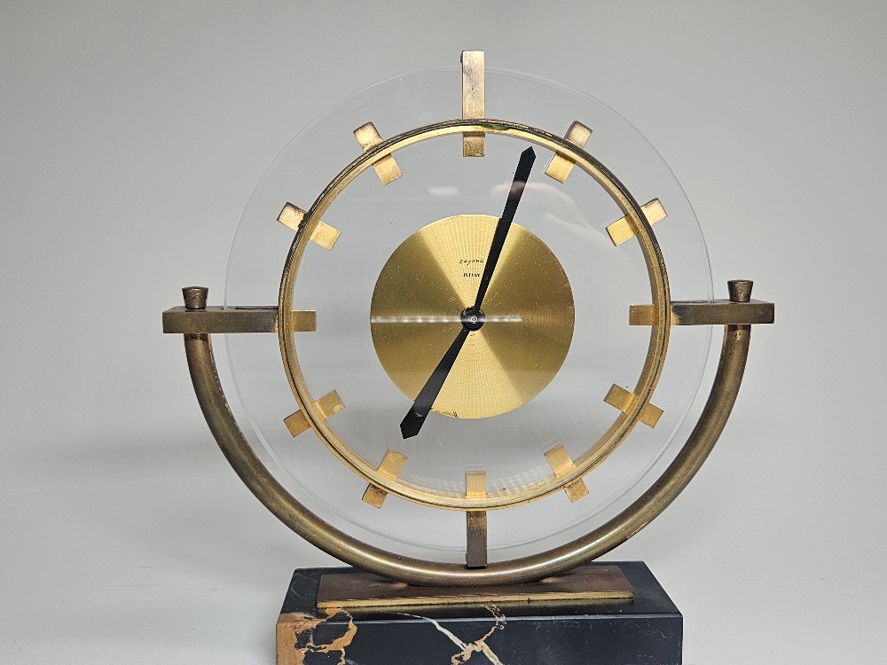 Funkcne francouzské Art Deco hodiny BAYARD s 8denním pracovním časem 30 leta 20 stoleti