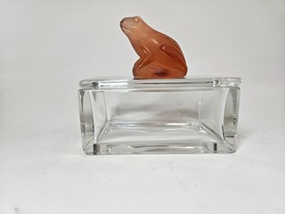 Československo Art Deco Hoffmann skleněná krabička s žabou