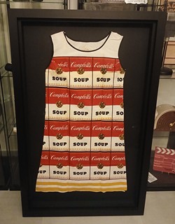 IKONICKÁ MUZEJNÍ KVALITA Andy Warhol (1928 – 1987) ŠATY SOUPER / Kolem roku 1965 / Ikonické šaty / BEZVADNÝ stav s originální dokumentací!