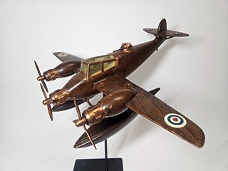 Dřevěný model anglického letounu Bristol 156 Beaufighter ze 30. let 20. století