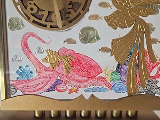 Vysoce stylizované, vzácné francouzské Art Deco hodiny z bronzu a skla s rytinou morskeho sveta