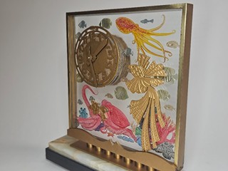 Vysoce stylizované, vzácné francouzské Art Deco hodiny z bronzu a skla s rytinou morskeho sveta