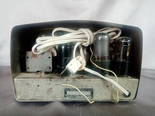 LAMPOVÉ RÁDIO SEARS & ROEBUCK - Profesionálně zrestaurované americké Art Deco KOVOVÉ LAMELOVÉ RÁDIO od SEARS & ROEBUCK