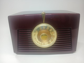 Americké art deco rádio RCA Victor, model 8X541, bakelite