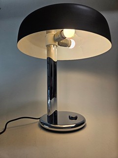 Bauhaus stolní lampa, model 7603 od Heinze Pfaendera pro firmu Hillebrand, 1967
