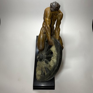 A MARGELIN - Extravagantní francouzská Art Deco monumentální socha mužského aktu z kovu na mramorovém podstavci, VÝJIMEČNÝ exemplář
