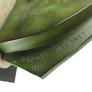 Bronzová plastika "Žena s vějířem" Archipenko