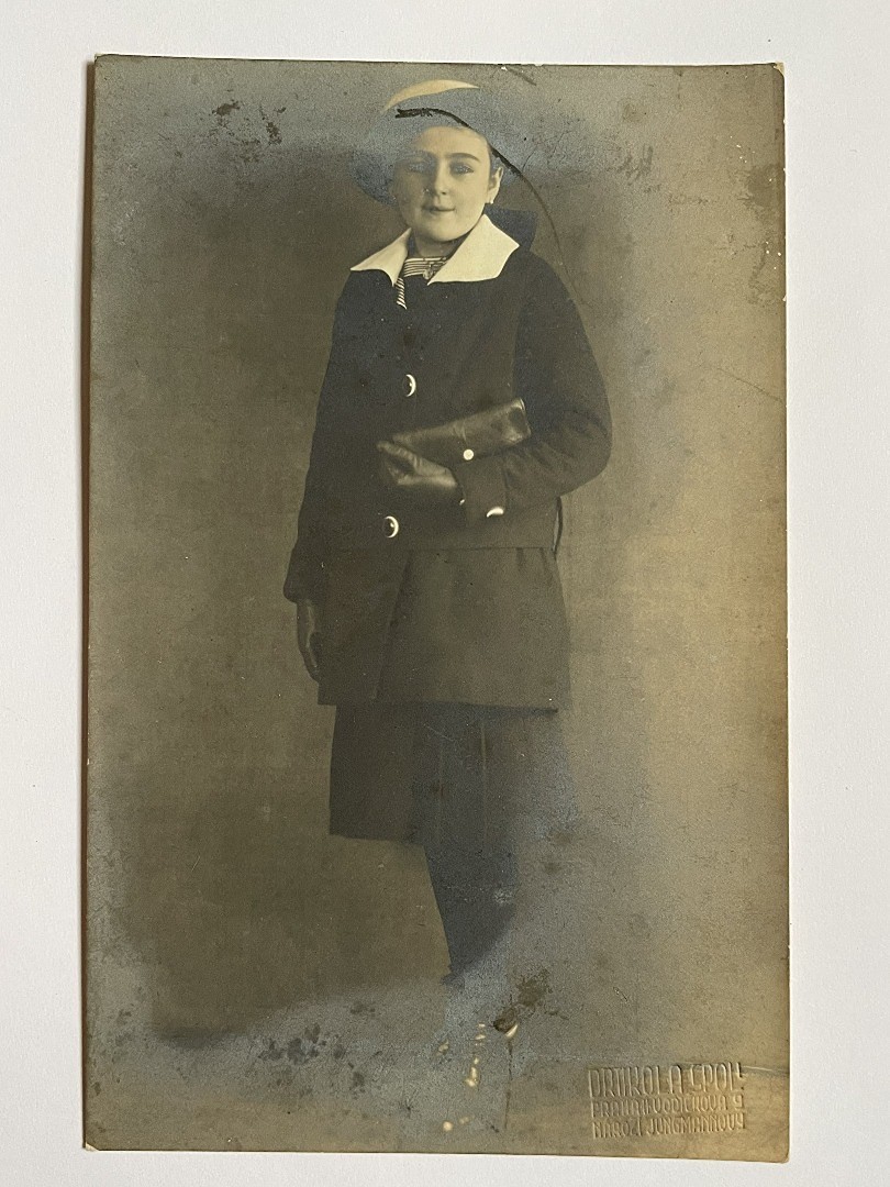 Drtikol František (1883–1961) - Portrét mladé dívky