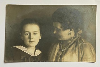 Drtikol František (1883–1961) - Portrét matky s dcerou