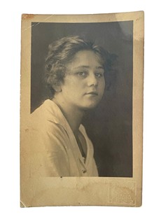 Drtikol František (1883–1961) - Portrét dívky
