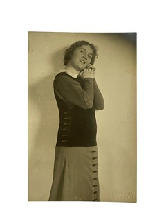 Drtikol František (1883–1961) - Portrét Olgy Gzovské