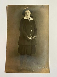 Drtikol František (1883–1961) - Portrét mladé dívky