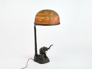 Stolní lampa cameo s bronzovou plastikou slona - Arsall