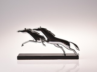Art deco sousoší - koně v běhu - chrom, 30. léta