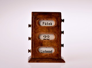 Art deco stolní věčný kalendář