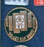 Podnikové odznaky – sbírka ředitele podniku na výrobu odznaků
