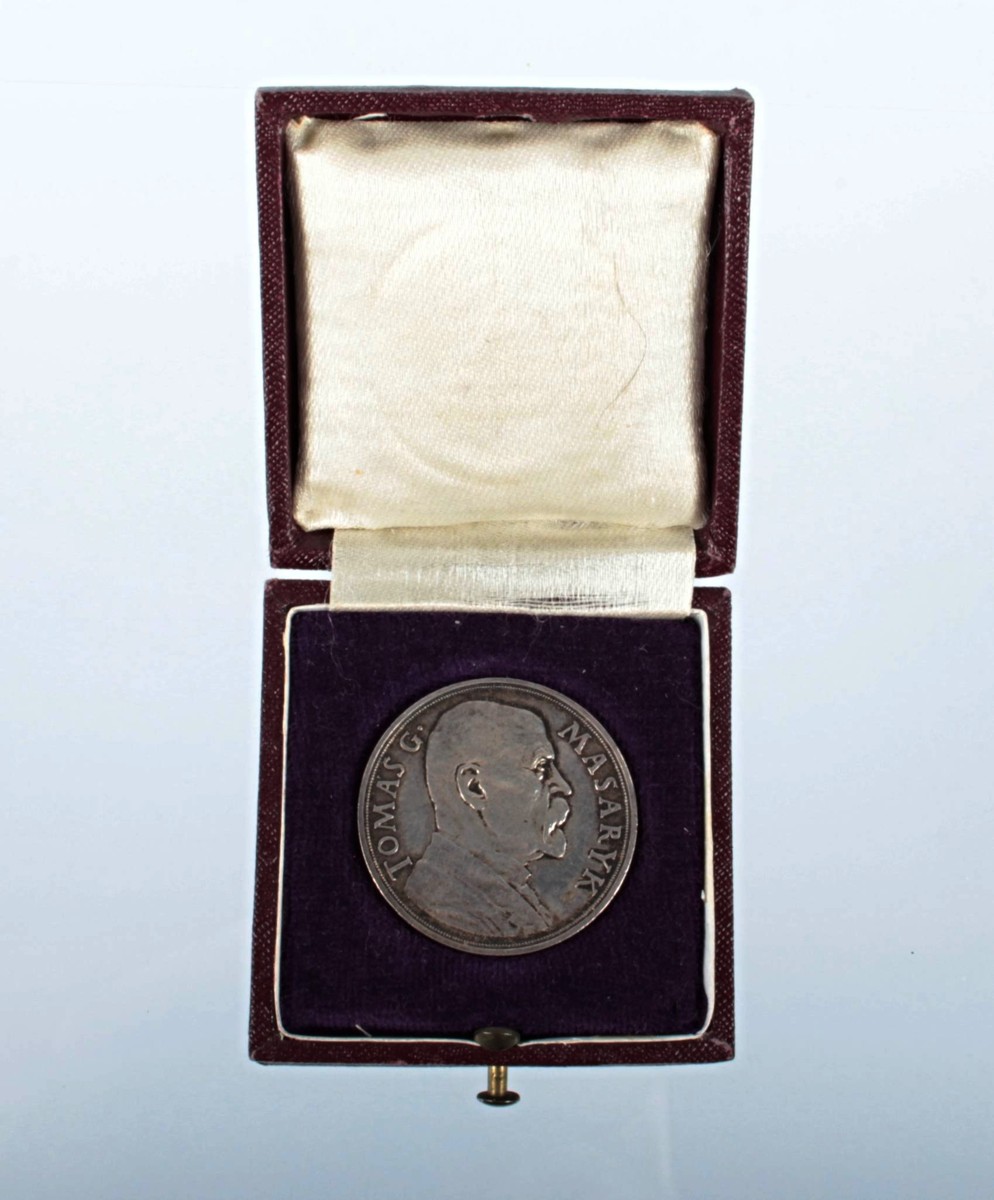 Pamětní stříbrná medaile T.G.M. 85 let, průměr 32 mm