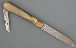 Starý kapesní nůž zavírací