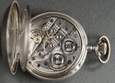 Stříbrné kapesní hodinky tříplášťové
