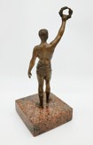 Bronzová socha