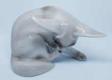 Porcelánová soška fenek